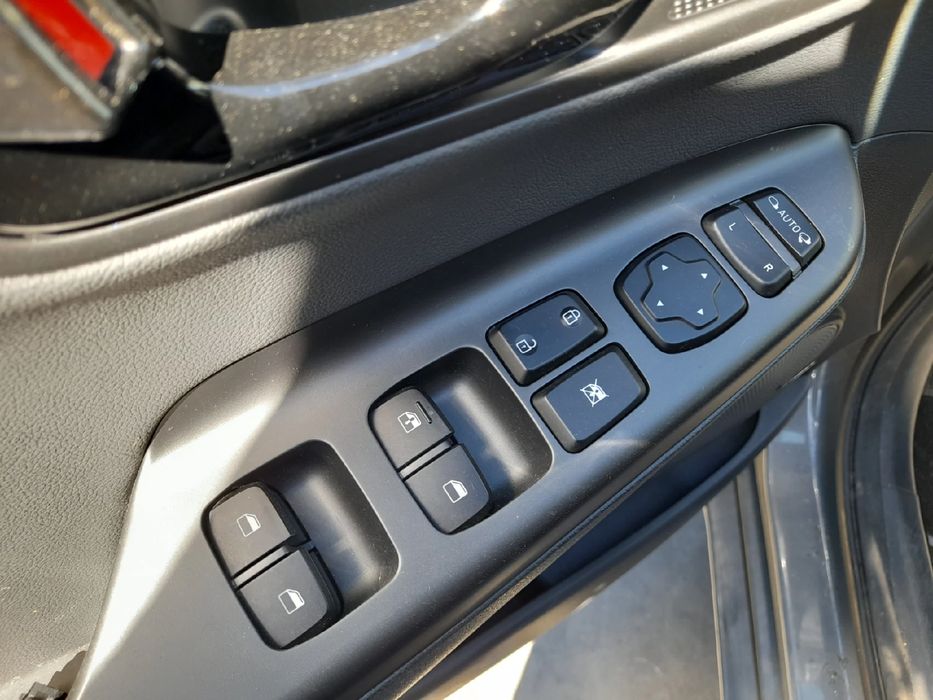 Para peças HYUNDAI Kauai (OS)