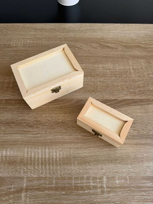 Lote completo de materiais em madeira crua. 48 ITENS