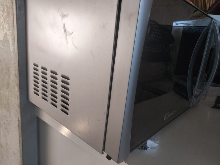 Vendo microondas semi novo