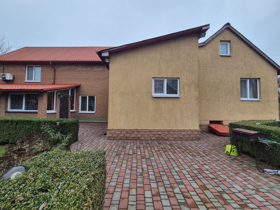 Продаж будинку в с. Рожни