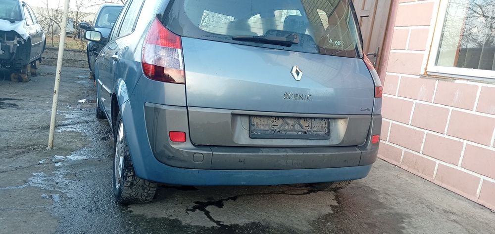 Колеса домкрат фари ляда салон мотор коробка Рено меган сценік 2 шрот