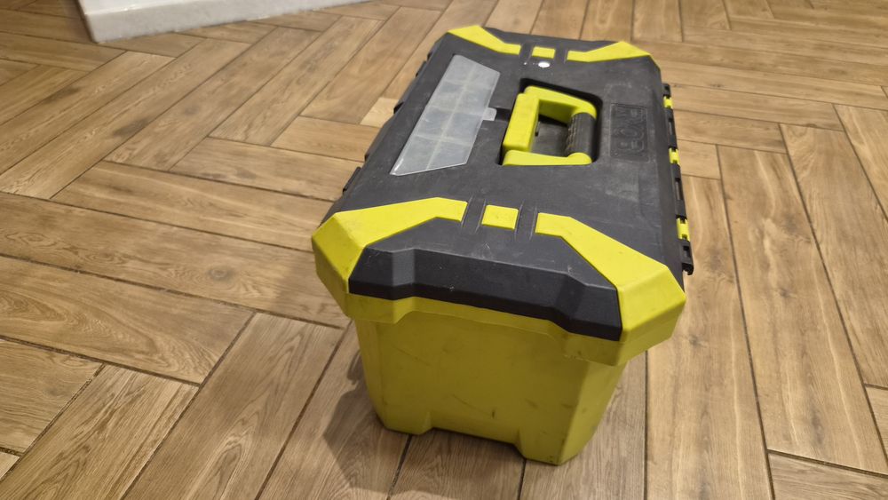 Ryobi skrzynka  walizka na narzędzia RTB19INCH