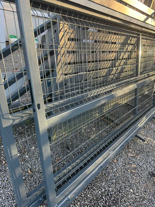 Brama przesuwna wym. 4000x1500, wyp.panel fi 4 lewa