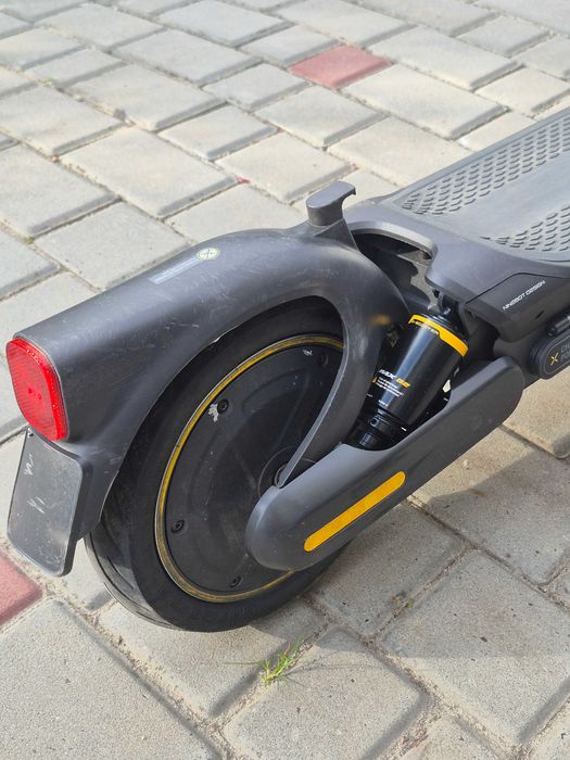 електросамокат Segway-Ninebot MAX G2 D 2024 рік