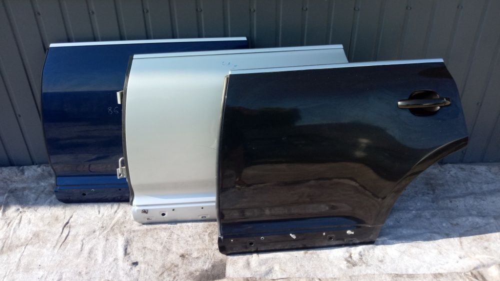 Дверь задняя левая Volkswagen Touareg \ Фольксваген Туарег двери двері