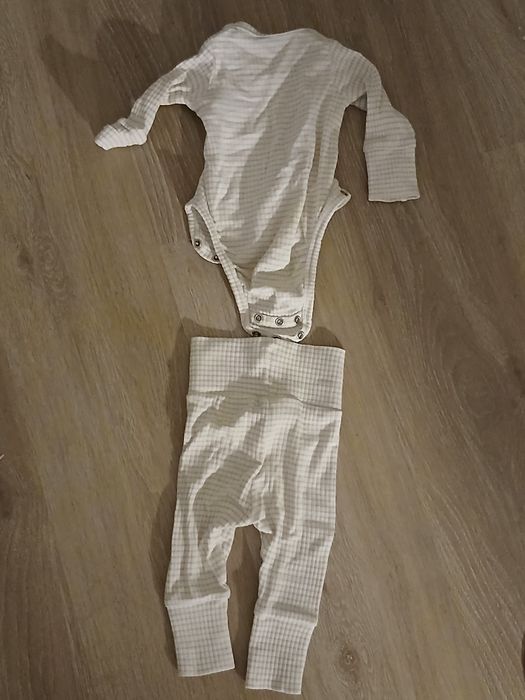 Komplet body i spodenki rozmiar 62