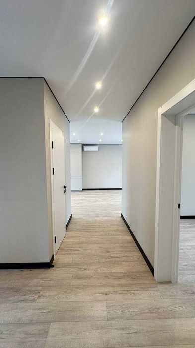 Будинок в зеленій локаціі.З РЕМОНТОМ І ТЕХНІКОЮ