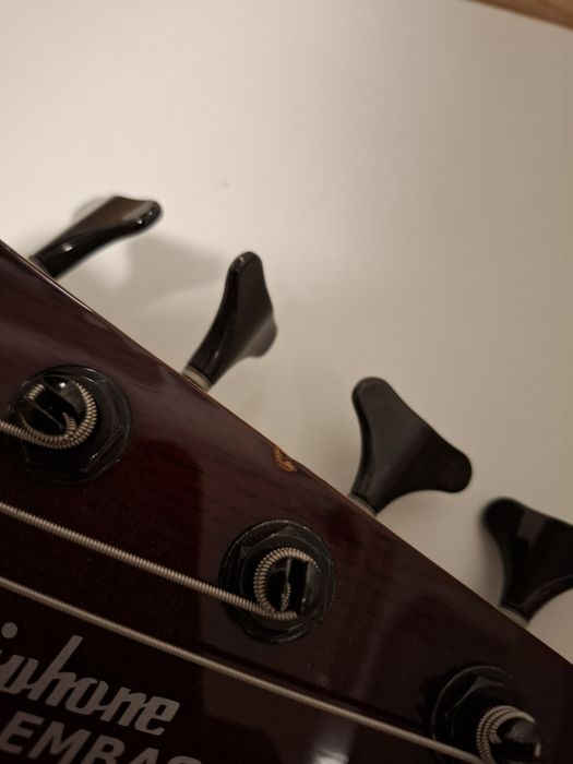 Gitara basowa Epiphone Embassy V
