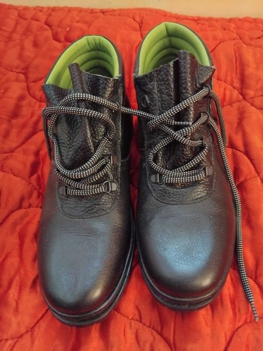 Vendo Botas de trabalho n.o 45 Novas 20 € + portes
