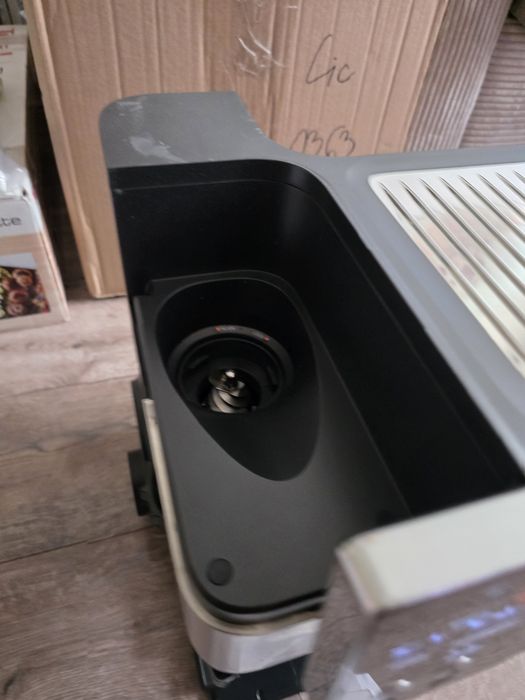 Ekspres NINJA Luxe Café Essential ES501EU