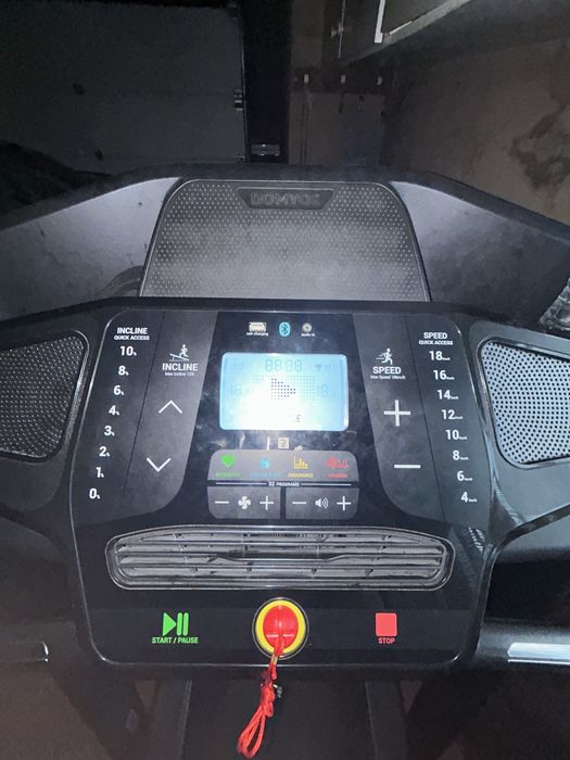 Passadeira Elétrica Domyos T900D – Inclinação e Programas – Excelente estado
