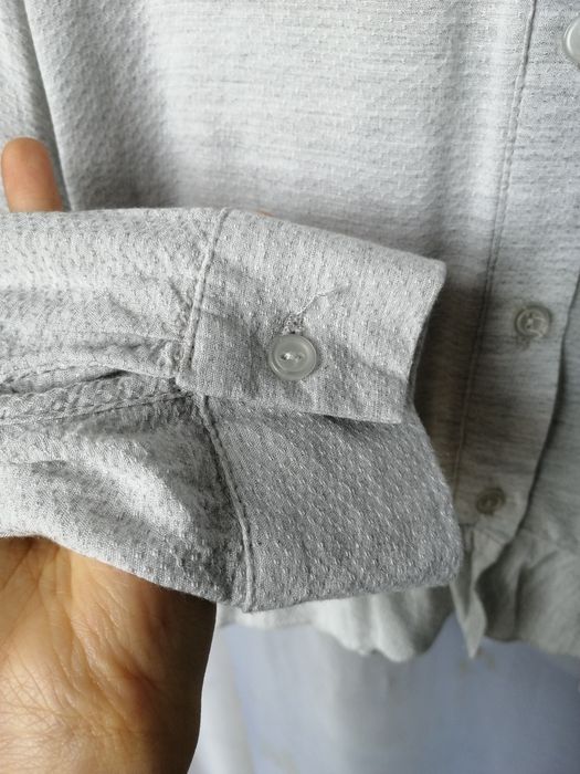 Camisa curta com folho cinza (Primark/Atmosphere) - ENVIO GRÁTIS