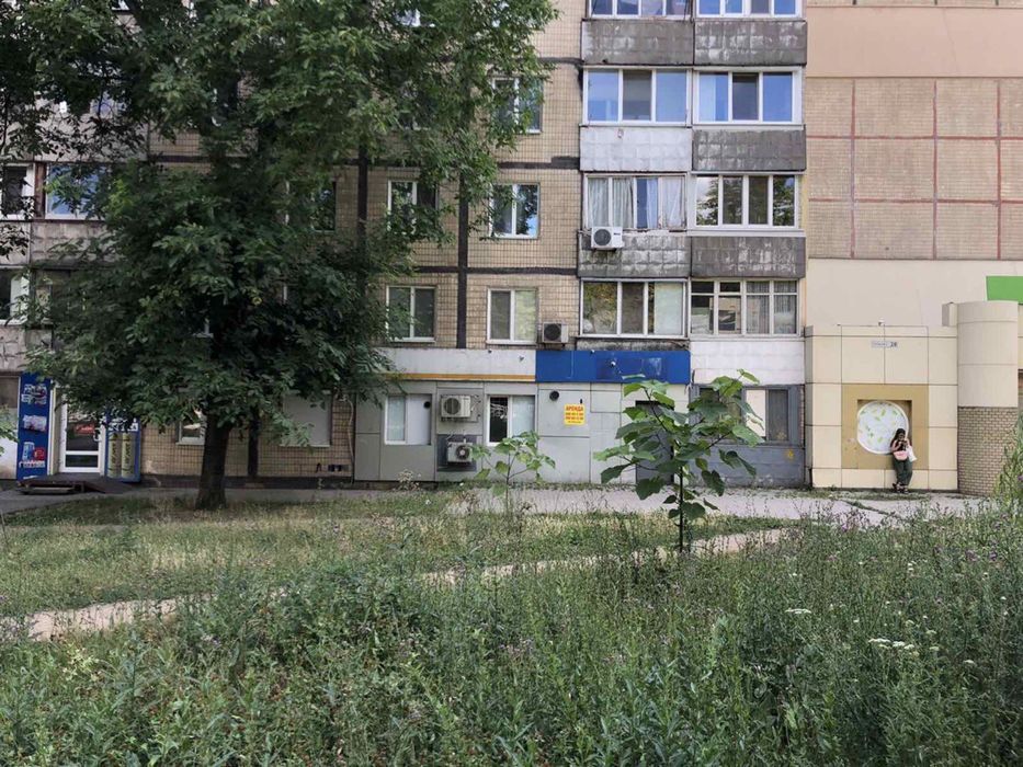 Оренда приміщення магазину Тополя 2 зліва від ринку