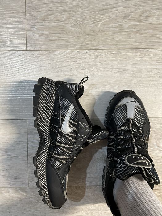 Продам кросівки Nike Air Humara (38.5)