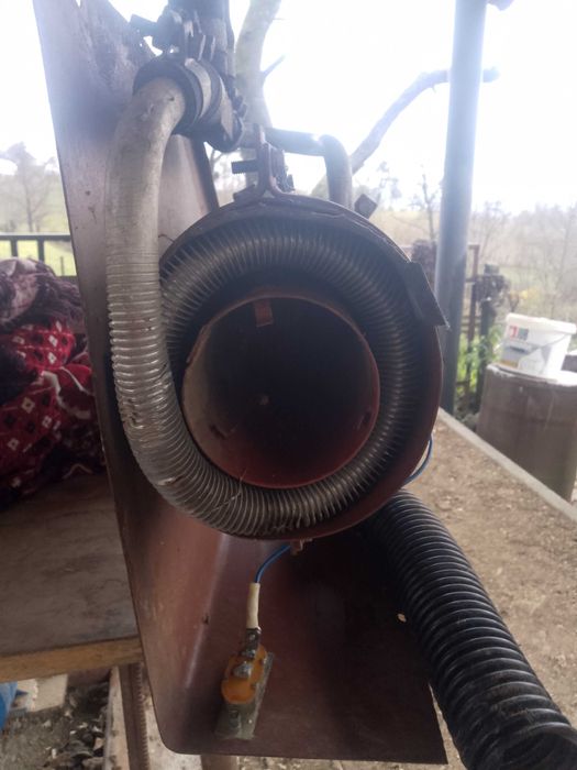 Продам Печку для трактора т-25  і обігрівач можливий обмін на грузи