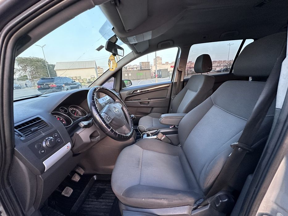 Продам Opel Zafira 1.9 турбо дизель