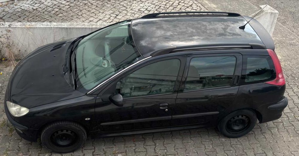 Pegeout 206 Sw - Ano 2004