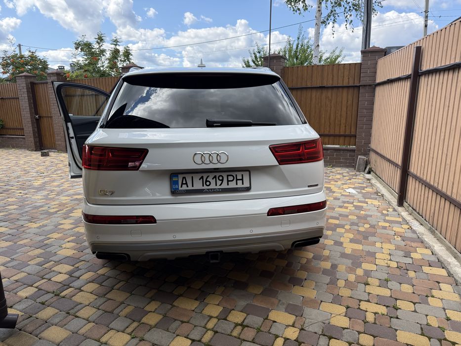 Audi Q7 2019 VIN WA1LABF72KD034604 фото оголошення 12 з 19