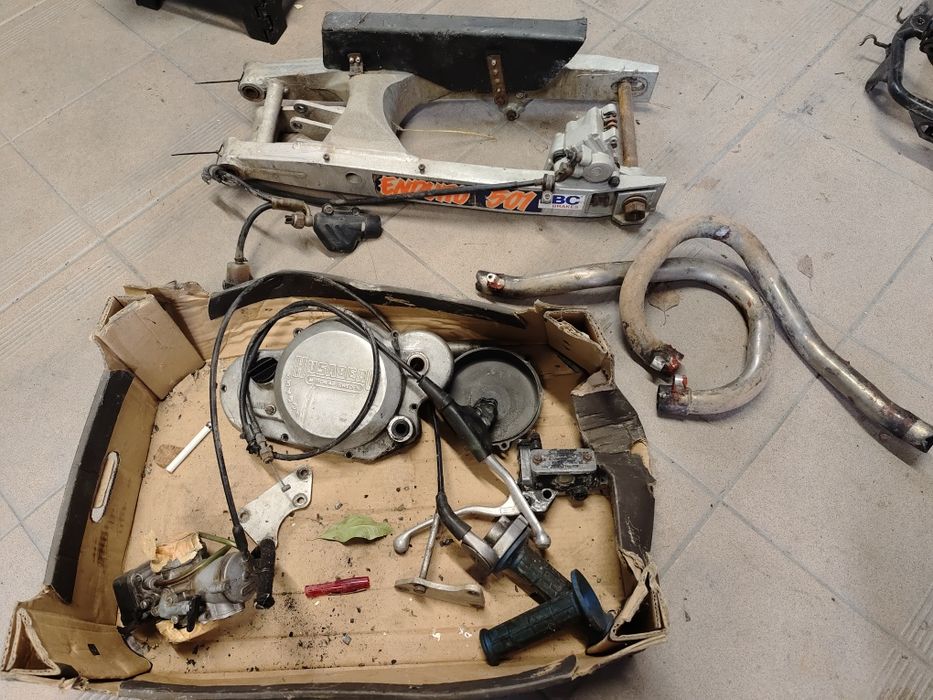 Husaberg FE 501 97r Gaźnik dekiel pompa hamulca wahacz zacisk