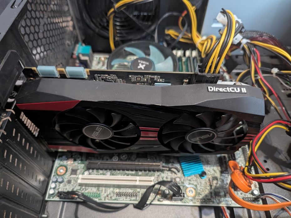 Відеокарта Asus Gtx 760 , чудовий стан