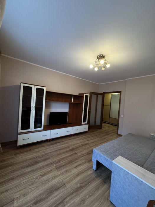 Новобудова в Центрі.Світло Не вимекають