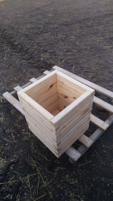 donica ogrodowa drewniana