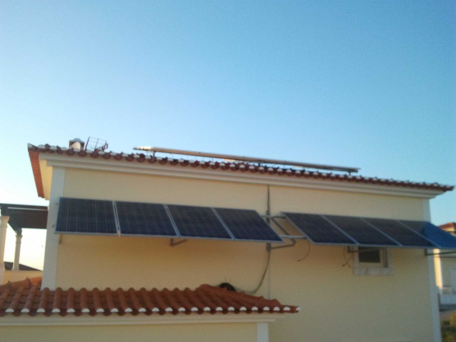Inversor Solarmax 4200S e 8 Painéis fotovoltaicos SunTech STP 230Wp
