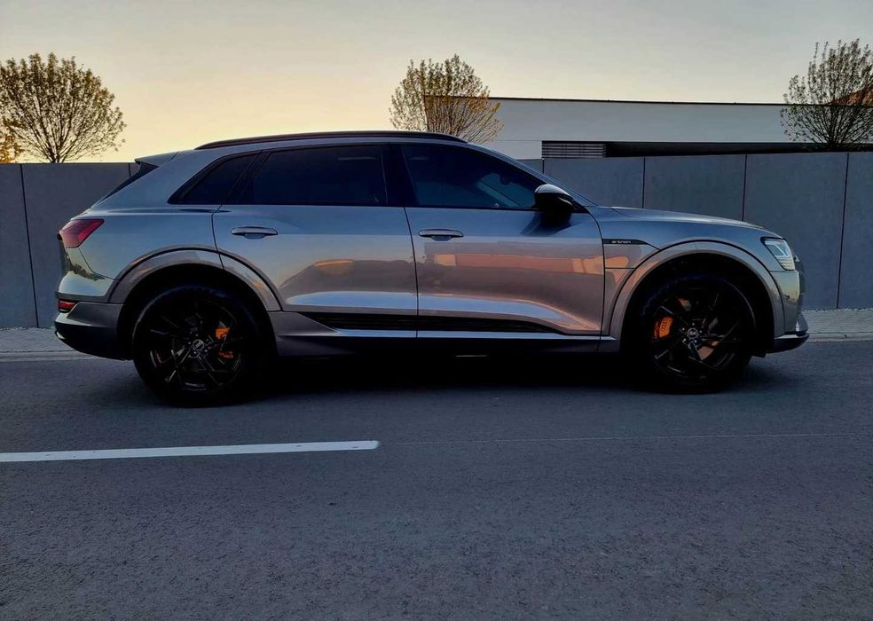 Audi e-tron 2021