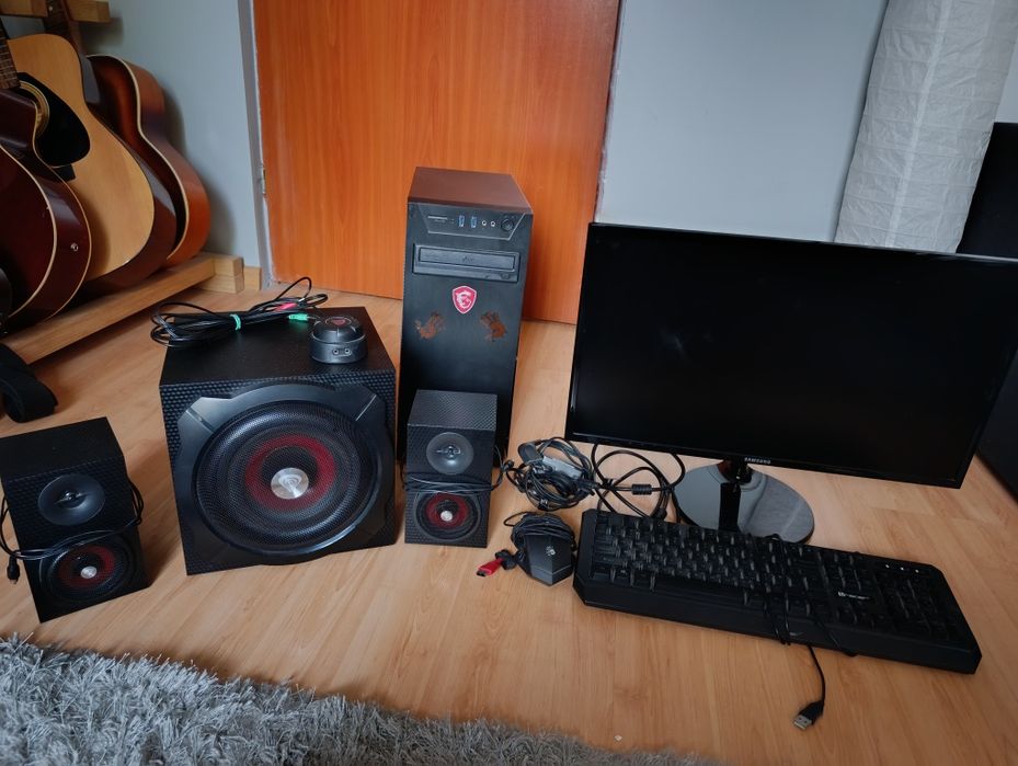 Komputer stacjonarny zestaw