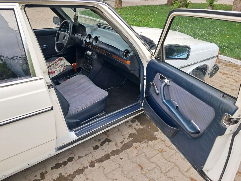 Продам Mersedes W123 200 дизель