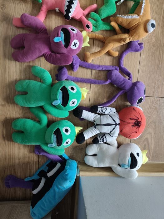 Maskotki Rainbow Friends