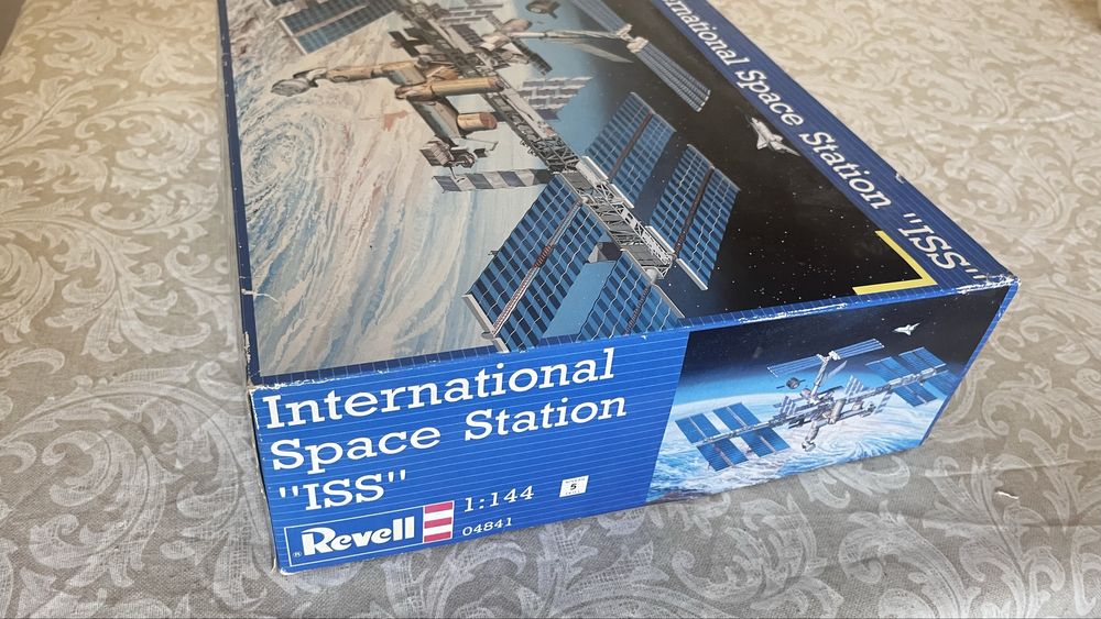 Revell International Space Station Kit 04841