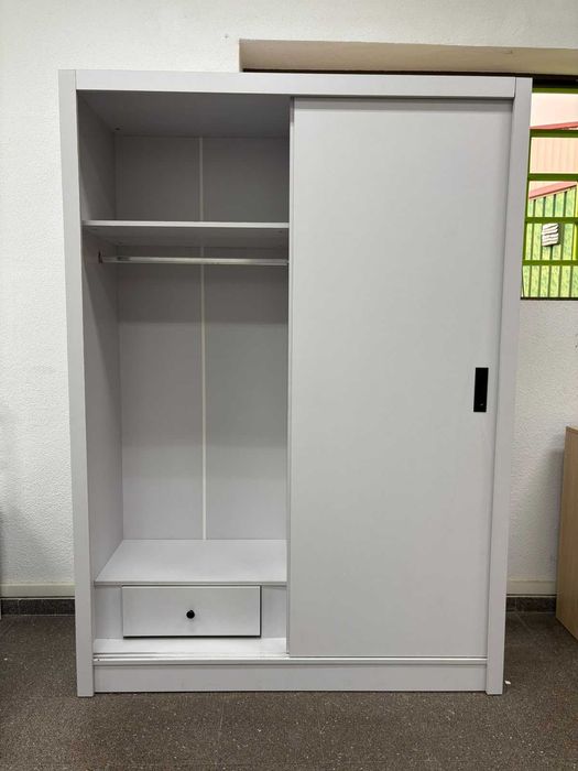 Roupeiro branco Novo Levamos a sua casa Envio gratis