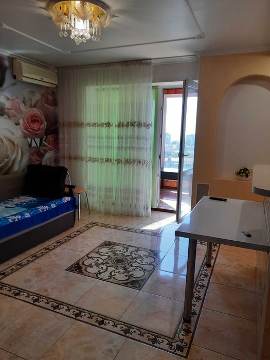 данченко № 1 с видом на море  почасово