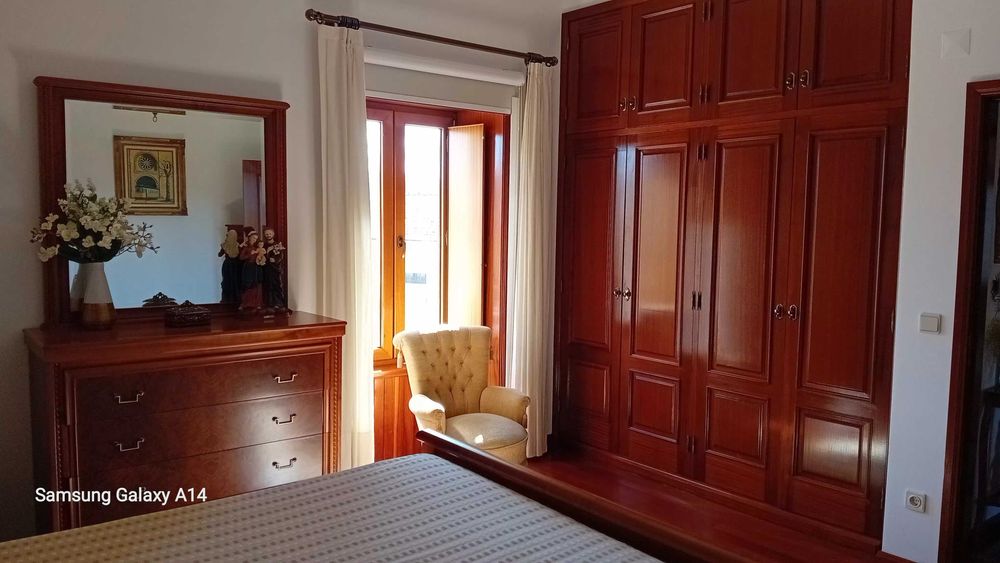 Alugo quarto em vivenda
