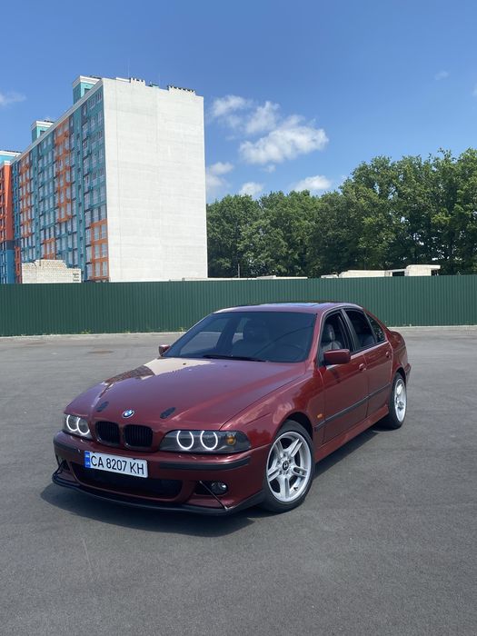 Продам BMW 520 E39