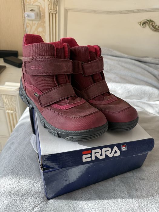 Ботінки екко 38 гортекс бу