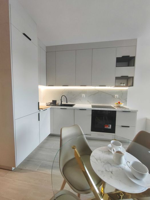 Nowoczesne/ 2 pok/ Piękna kuchnia i łazienka/bez pośredników/PROKOCIM