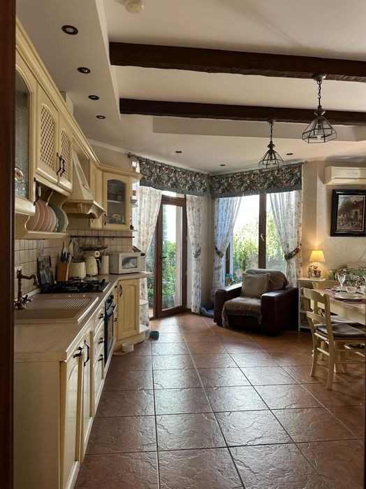 Продажа капитального хозяйского дома в Совиньоне.