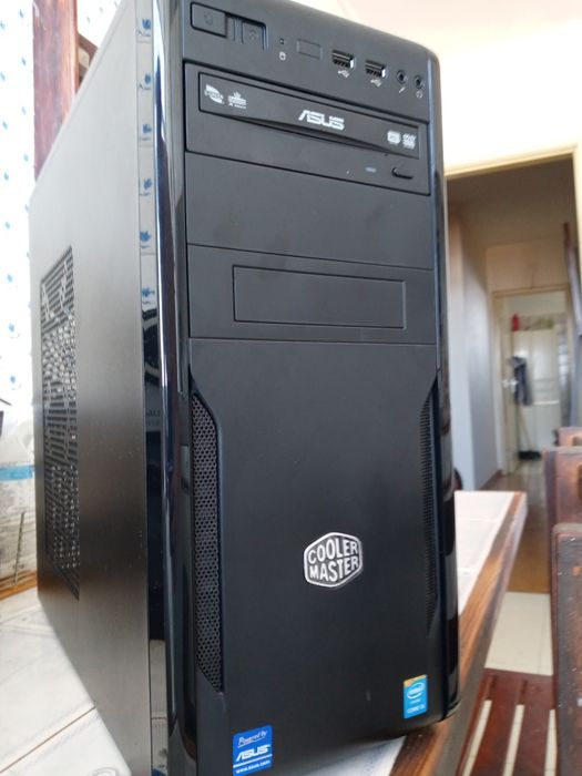 PC gaming Intel i5, 12gb RAM, SSD, Windows 11 Pro