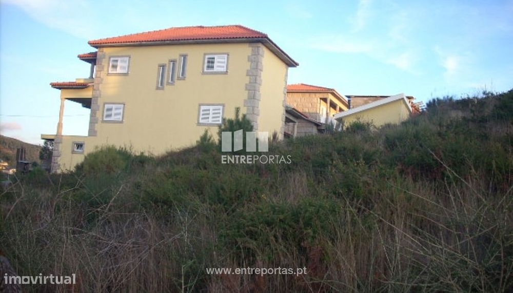 Venda Terreno, Gove, Baião — Gove, Porto