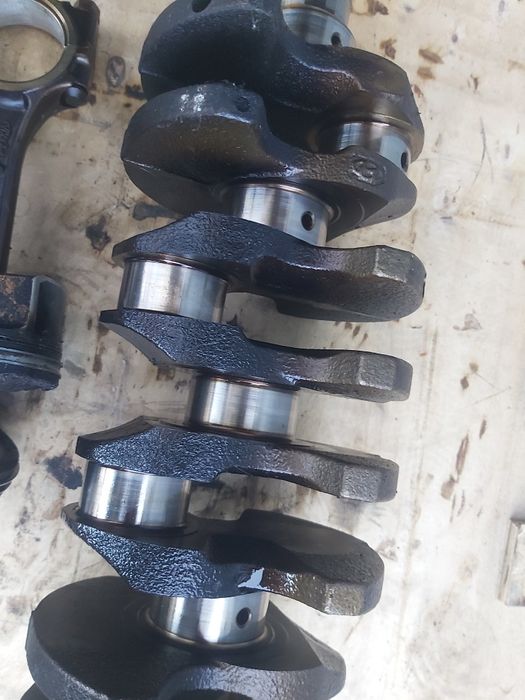 Коленвал,поршня 1.4 G4EE Hyundai Accent,Getz,Rio