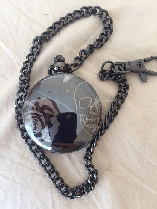 Часы на цепочке-рок часы Paco Rabanne. Новые. Фирменные.