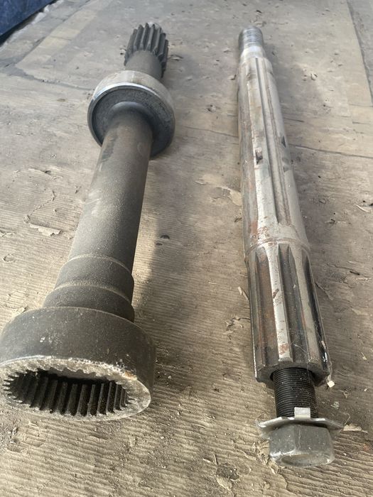 Вали КПП Т-150 Вал главного щеплення Вал вторинний