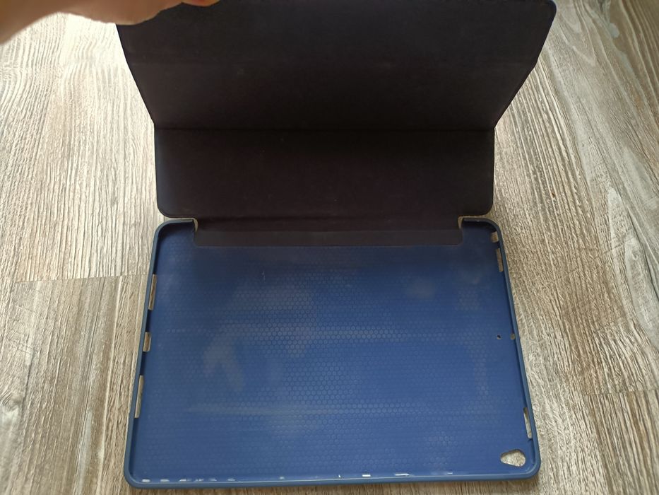 Etui na tablet granatowy