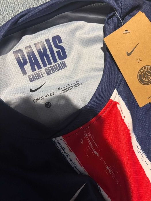 T-Shirt PSG Nuno Mendes 2024/2025 - Tamanho M - Nova com Etiqueta