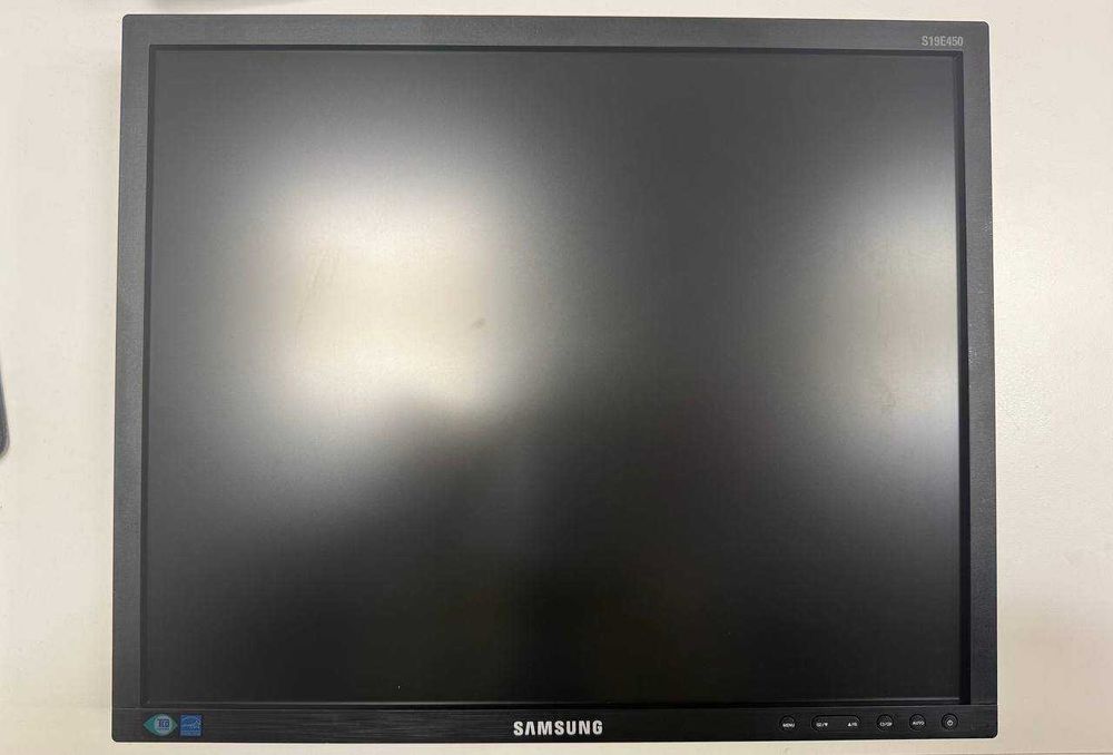 Monitor Samsung LS19E45KMRS