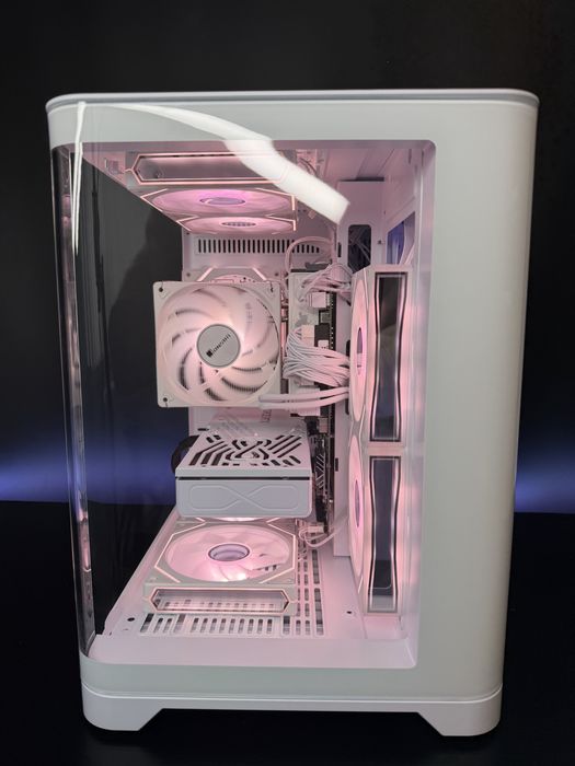 Ігровий ПК Ryzen 5 7500F RTX 5070 12GB | White | 32GB DDR5