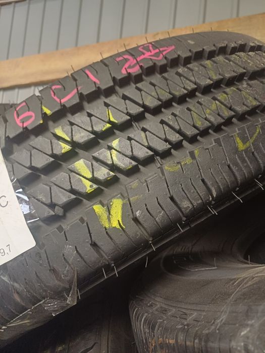 Продам летние новие шини 205/r16 C