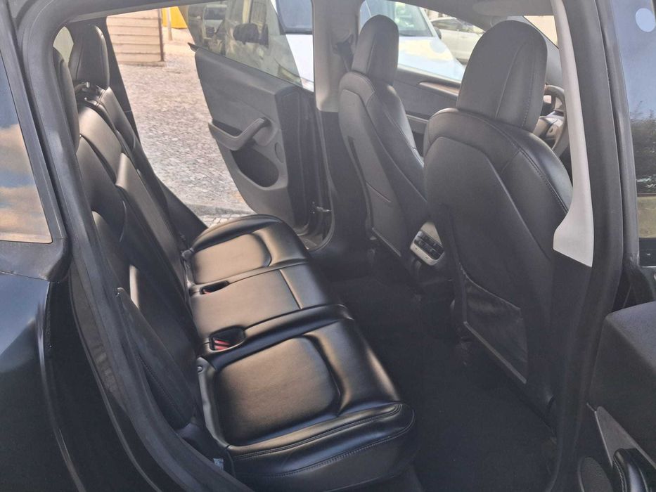 Tesla Model Y 2021 Long Range